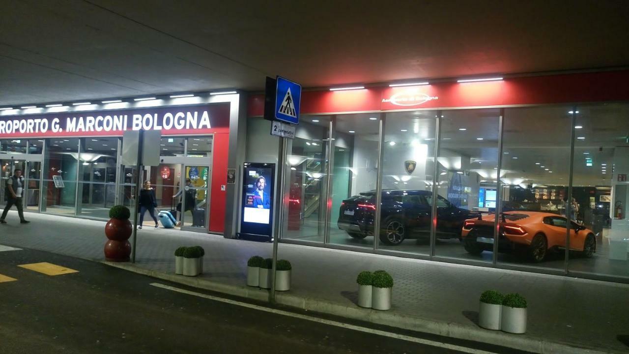 Stop Over Blq Boloňa Exteriér fotografie